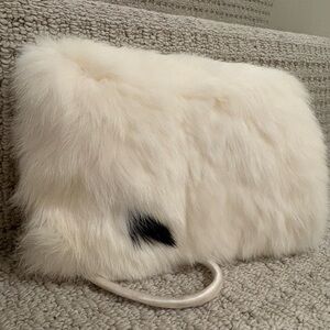 Elegant White Rabbit Fur Hand Muff – Vintage Style